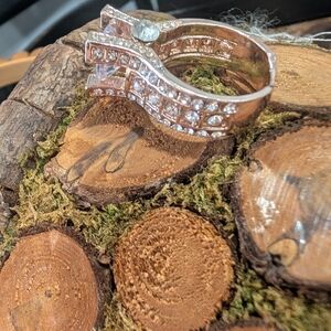 Elegant Rose Gold Crystal Ring